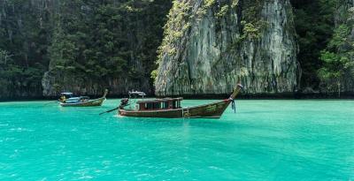 Phi Phi Snorkeling by speedboat